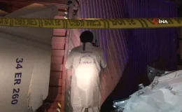 Bakırköy’de tır otomobilin üzerine devrildi, 4 kişi hayatını kaybetti