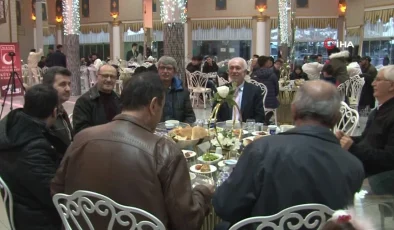 Birlik Vakfından ‘Ümmet ve kardeşlik’ iftarı