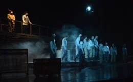 Bursa’da Yüzyıllık Destan Ateş adlı oyun sahnelendi