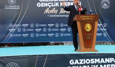 Gençlik ve Spor Bakanı Osman Aşkın Bak, Gaziosmanpaşa Gençlik Merkezi’nin açılış törenine katıldı