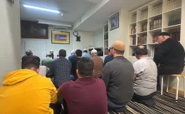İsviçre’de Müslümanlar Ramazanın İlk Teravih Namazını Kıldı