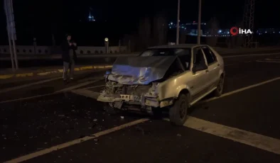 Kayganlaşan yol kazayı beraberinde getirdi: 2 yaralı