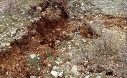 Şırnak-Hakkari kara yolunda çökme meydana geldi