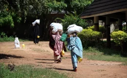 TDV, Kenya’da ihtiyaç sahibi ailelere gıda yardımı yapıyor