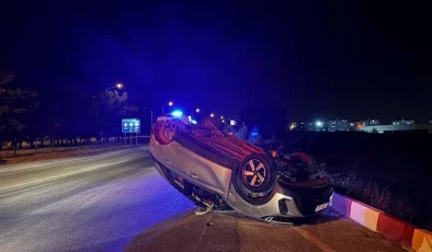 Burdur’da kavşakta kaza: İki araç çarpıştı, sürücüler yaralandı