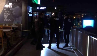 Bursa’da Podyum Park’ta Silahlı Kavga: Güvenlik Görevlisi Yaralandı, İhlas Haber Ajansı Muhabiri Darp Edildi