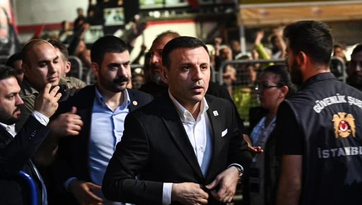 CHP İstanbul İl Başkanı Özgür Çelik, oyların yeniden sayılmasına yönelik çifte standart olduğunu söyledi