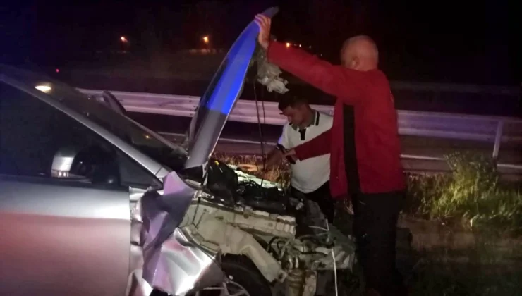 Çorum’un Sungurlu ilçesinde 4 araç karıştığı zincirleme trafik kazasında 13 kişi yaralandı