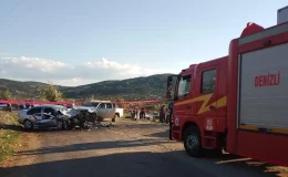 Denizli’de otomobil ile pikap çarpışması: 2 ölü, 4 yaralı