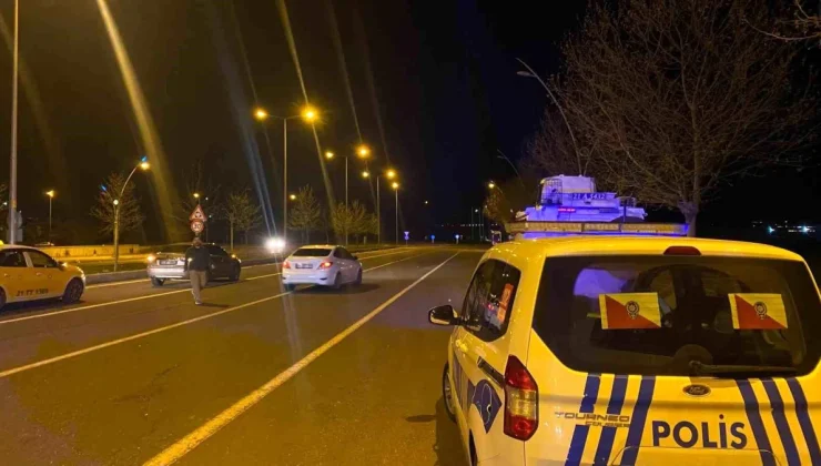 Diyarbakır’da otomobilin motosiklete çarpması sonucu 2 kişi yaralandı