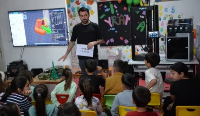 Havelsan, mühendislik eğitimi verdiği çocuklara oyuncak hediye ediyor