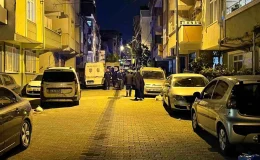 Küçükçekmece’de 4 katlı bir apartmanda ölü bulunan kadın