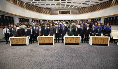 Meram Belediye Başkanı Mustafa Kavuş, Personeliyle Bayramlaştı