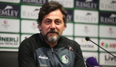 Sakaryaspor, Boluspor’u mağlup ederek üst lige çıkmak istiyor