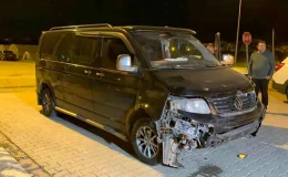 Uşak’ta Minibüs ile Hafif Ticari Araç Çarpıştı: Karı Koca Yaralandı