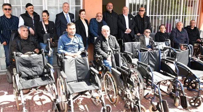Engelsiz Yaşam Vakfı, Beykoz Engelliler Derneği’ne Tekerlekli Sandalye Bağışı Yaptı