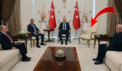 Erdoğan ve Özel’in görüşmesindeki boş koltuk dikkat çekti