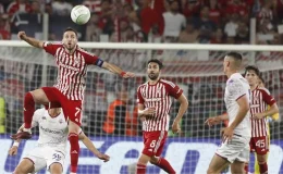 Fiorentina’yı 1-0 yenen Olympiakos, UEFA Konferans Ligi şampiyonu oldu