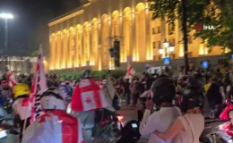 Gürcistan’da ‘Yabancı Etkinin Şeffaflığı’ yasa tasarısına karşı protestolar devam ediyor