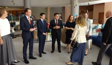 Hollanda Büyükelçisi Marmaris Belediye Başkanı’na 10 Bin Fidan Hediye Etti