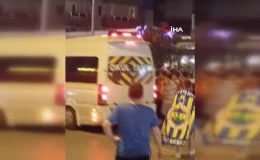 İzmir’de Galatasaray ve Fenerbahçeli taraftarlar birbirine girdi