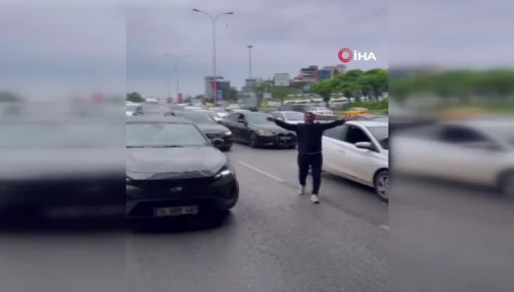 Maltepe’de E-5 Karayolunu Kapatan Düğün Konvoyu