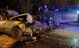 Tokat’ta İki Araç Kafa Kafaya Çarpıştı: 2’si Çocuk 7 Kişi Yaralandı