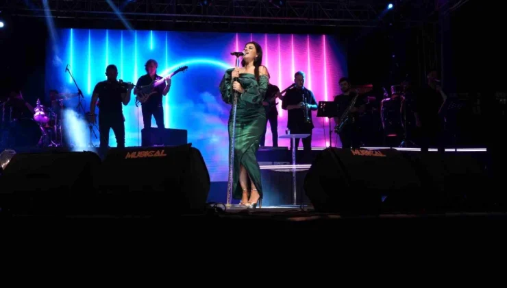 Ünlü sanatçı Zara, Kilis’te unutulmaz bir konser verdi