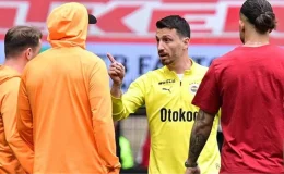 Yine rahat durmadı! 5 maç ceza alan Mert Hakan’dan olay paylaşım