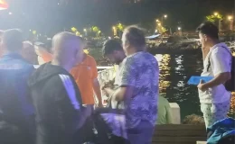Haydarpaşa açıklarında batma tehlikesi geçiren teknedeki 10 kişi kurtarıldı