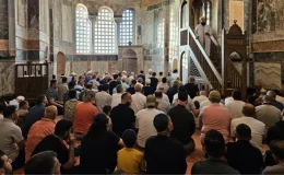 Kariye Camii’nde 79 yıl aradan sonra ilk bayram namazı kılındı