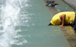 İran’da aşırı sıcaklar nedeniyle tüm kamu kurumları tatil edildi